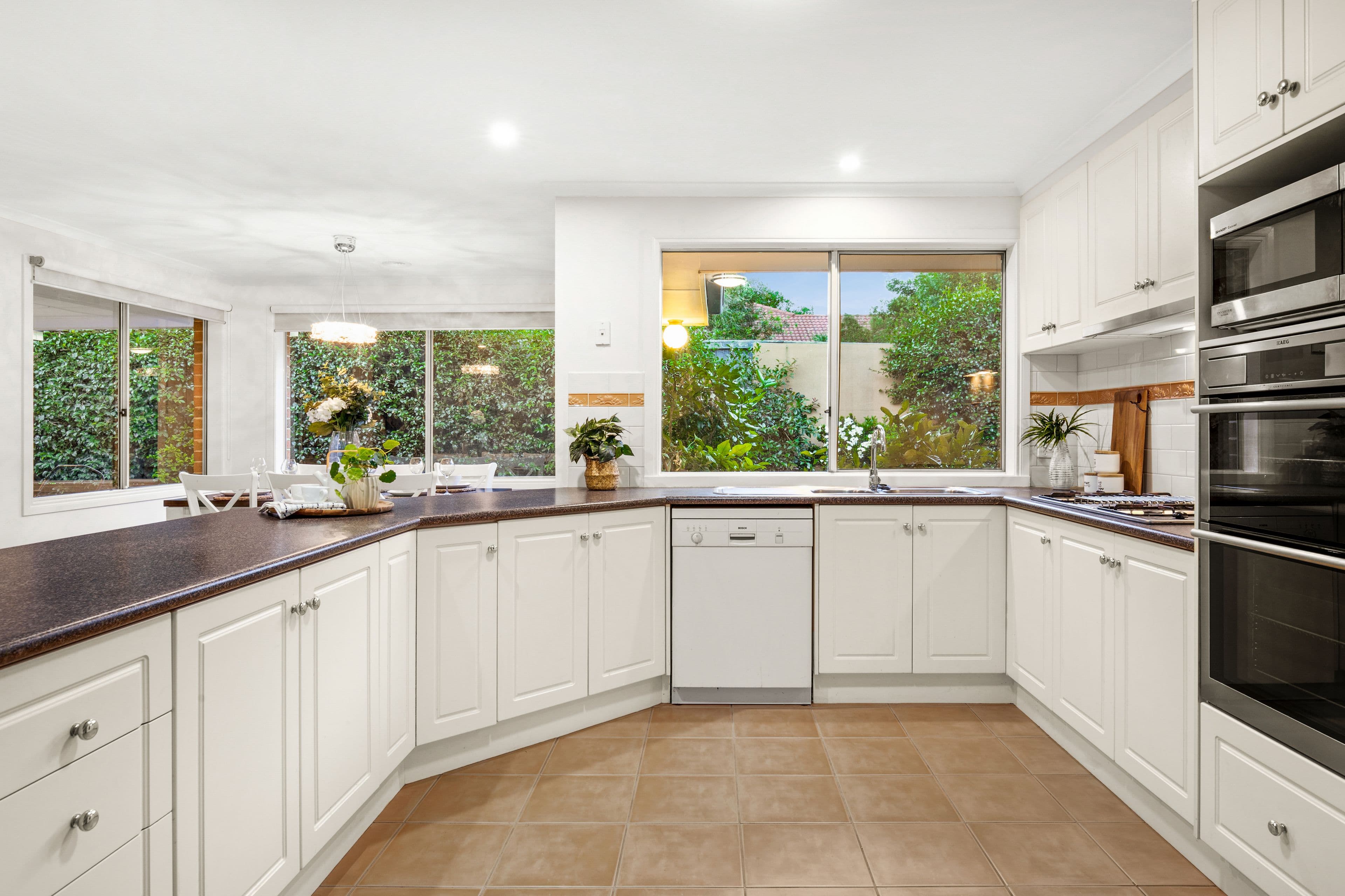 10 Canning Drive, Berwick VIC 3806, Berwick - Thumbnail 4