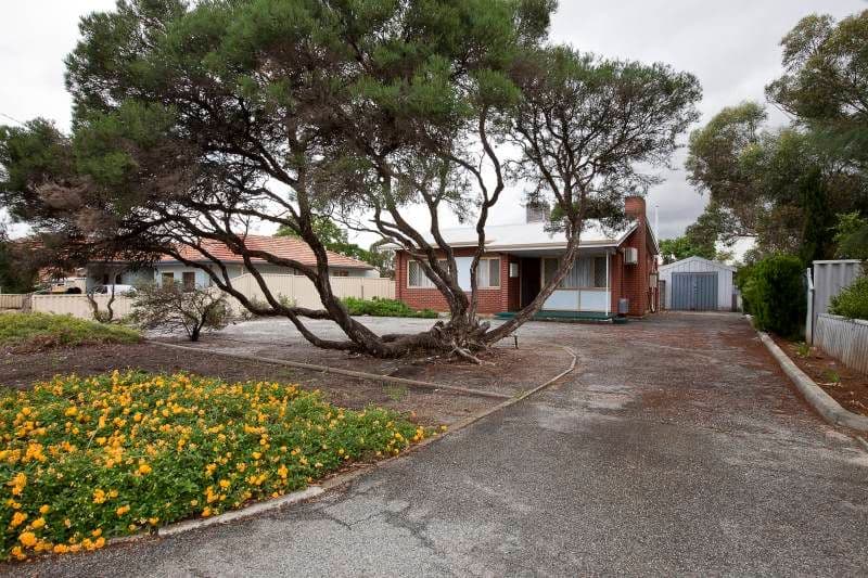 25 Lindley Street, EMBLETON WA 6062, Embleton - Thumbnail 2