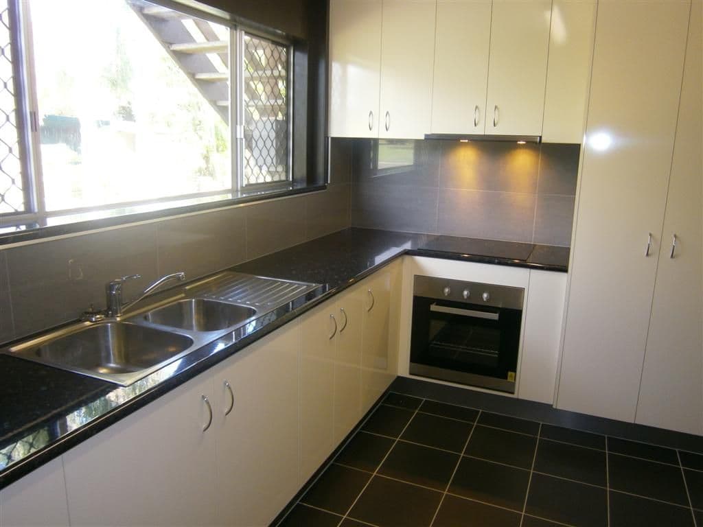46 Avenell Street, AVENELL HEIGHTS QLD 4670, Avenell Heights - Thumbnail 7