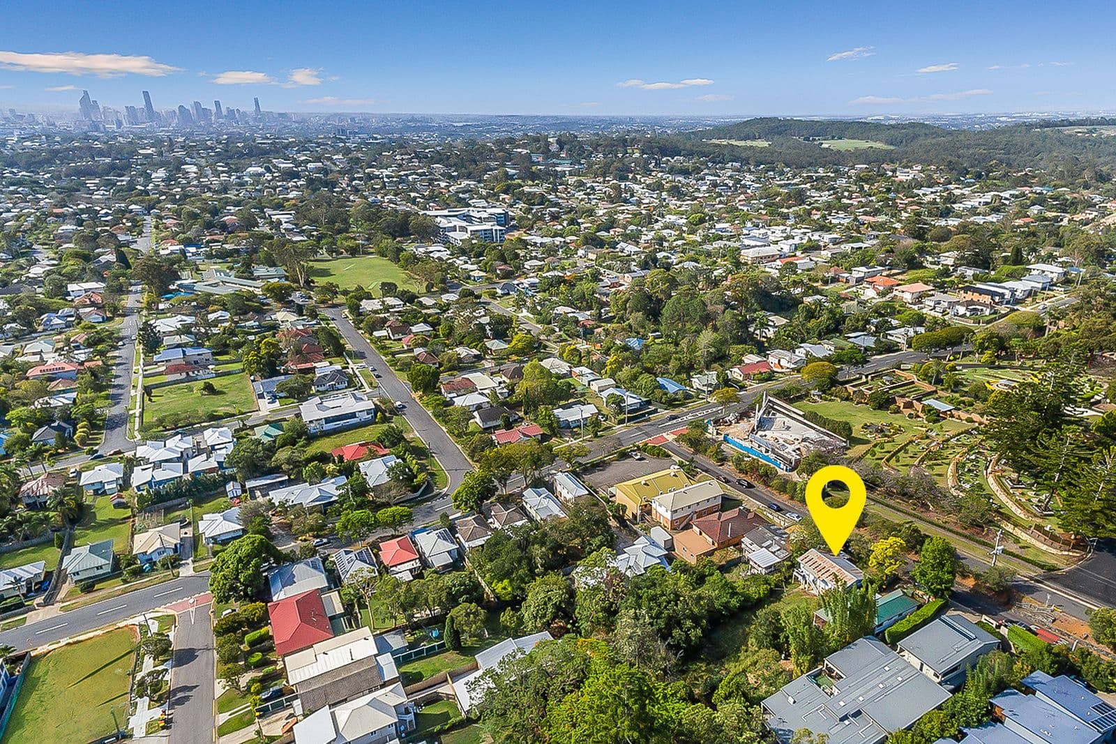 15 Crest Street, Mount Gravatt East QLD 4122, Mount Gravatt East - Thumbnail 2