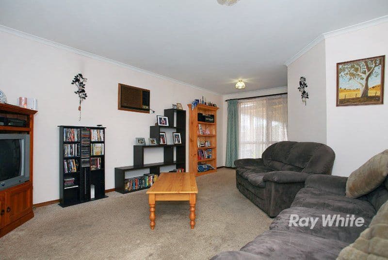 17 Juliana Drive, CARRUM DOWNS VIC 3201, Carrum Downs - Thumbnail 2