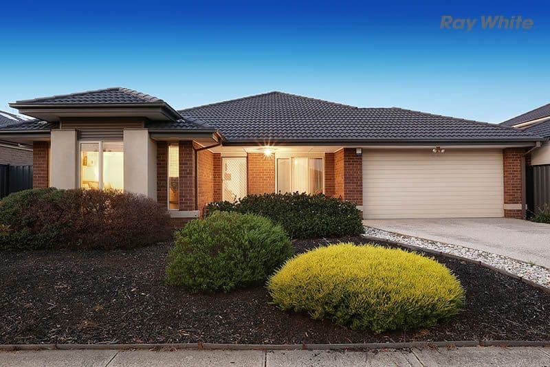 33 Hemlock Crescent, Point Cook VIC 3030, Point Cook - Image 1