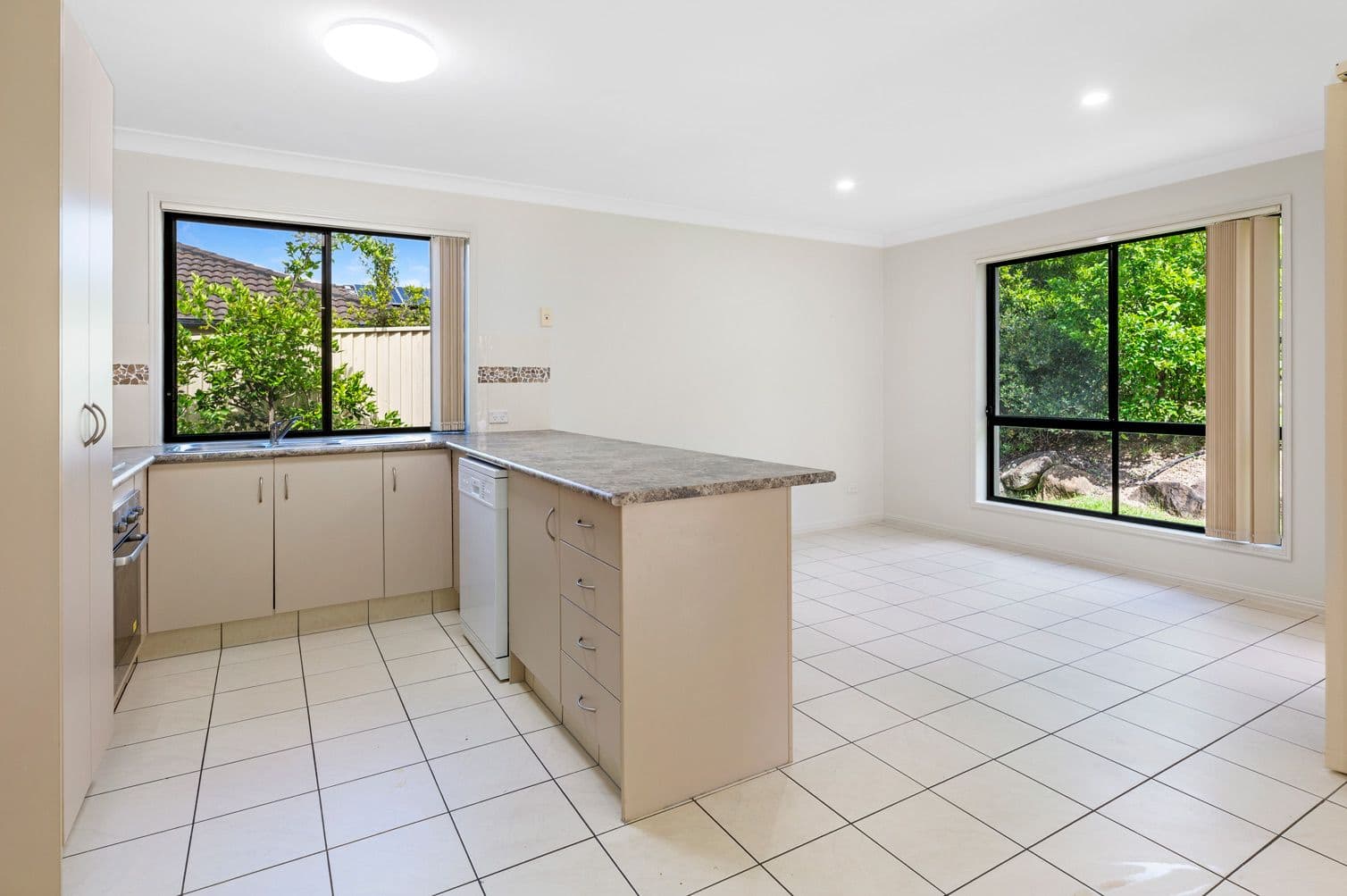 43 Mada Drive, Upper Coomera QLD 4209, Upper Coomera - Thumbnail 8