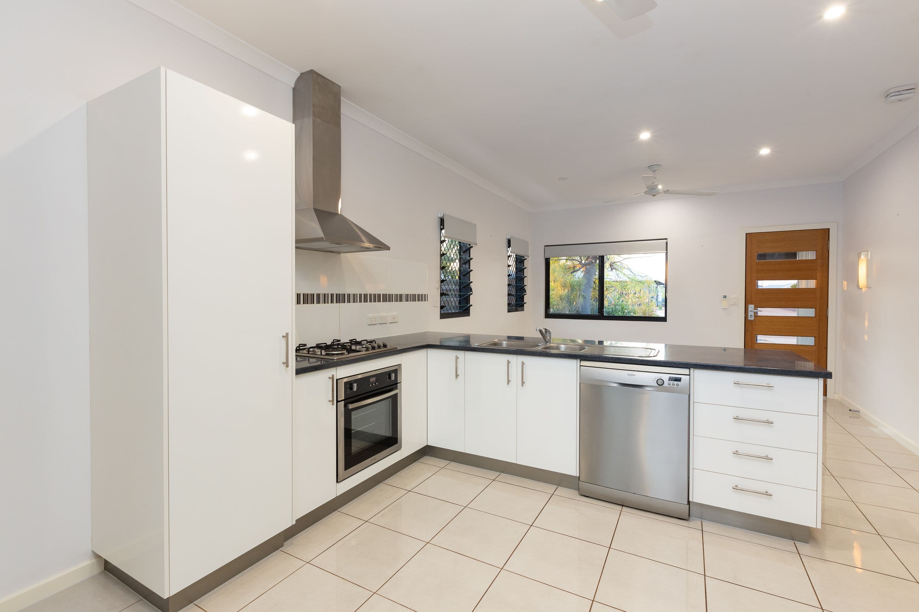 37 Sariago Terrace, Bilingurr WA 6725, Bilingurr - Thumbnail 3