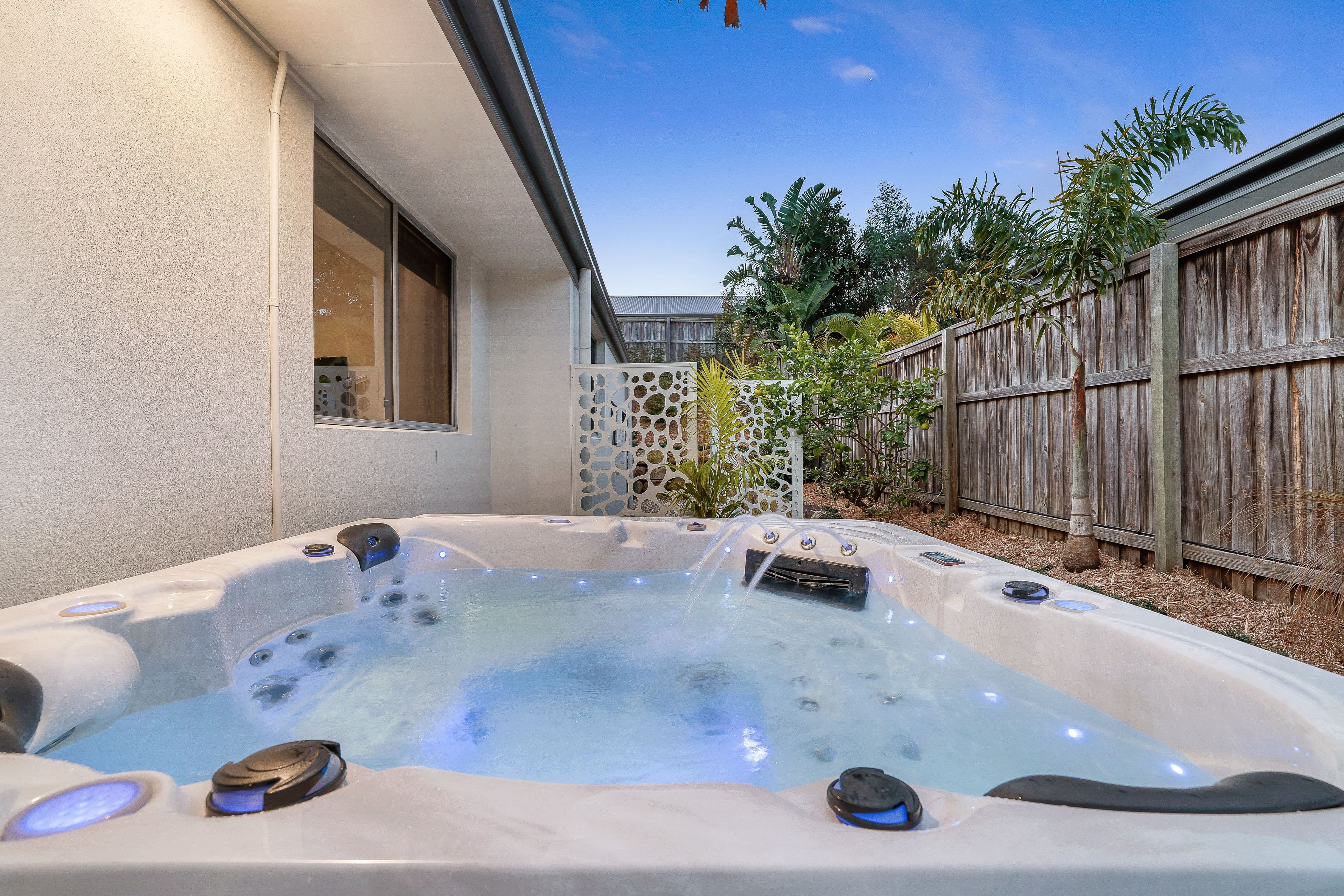 28 Stone Creek Drive, Upper Coomera QLD 4209, Upper Coomera - Thumbnail 8