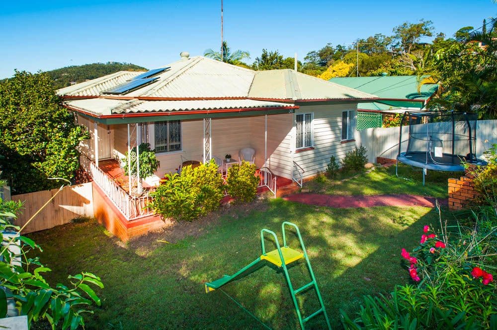 38 Hockings Street, HOLLAND PARK WEST QLD 4121, Holland Park West - Image 1
