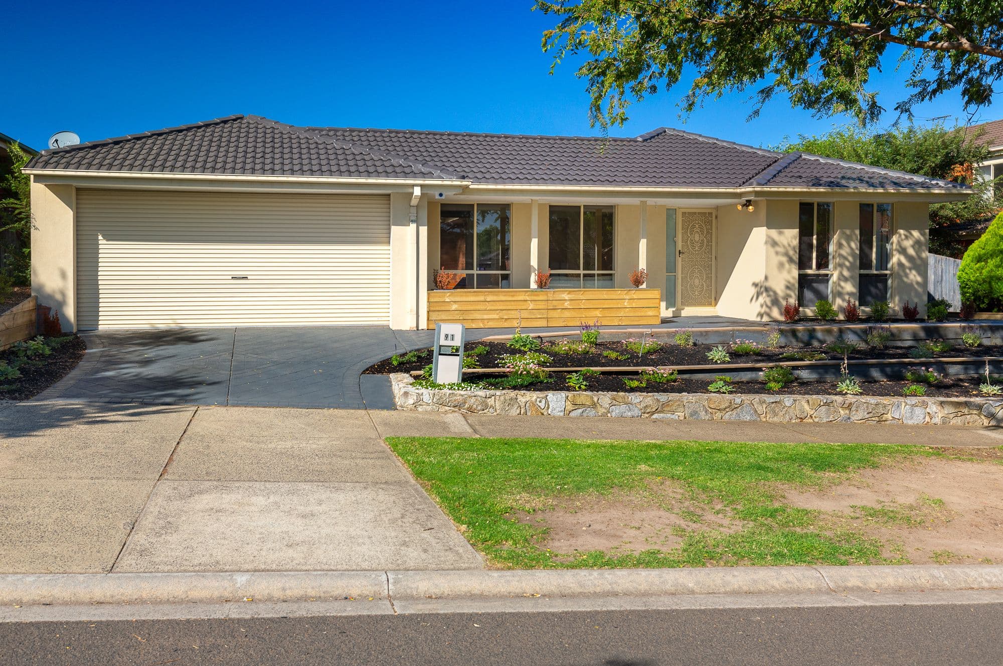 85 John Paul Drive, Hillside, Hillside - Image 1