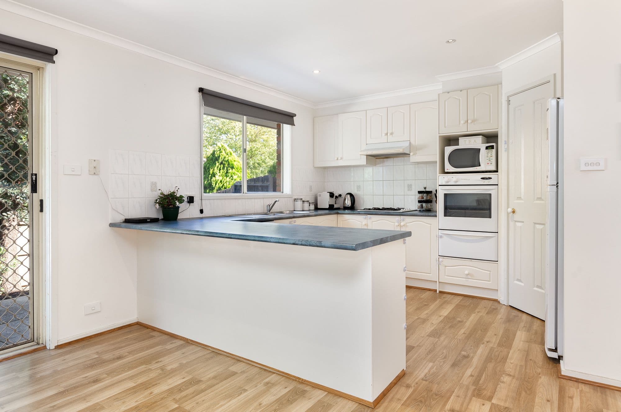 85 John Paul Drive, Hillside, Hillside - Thumbnail 4