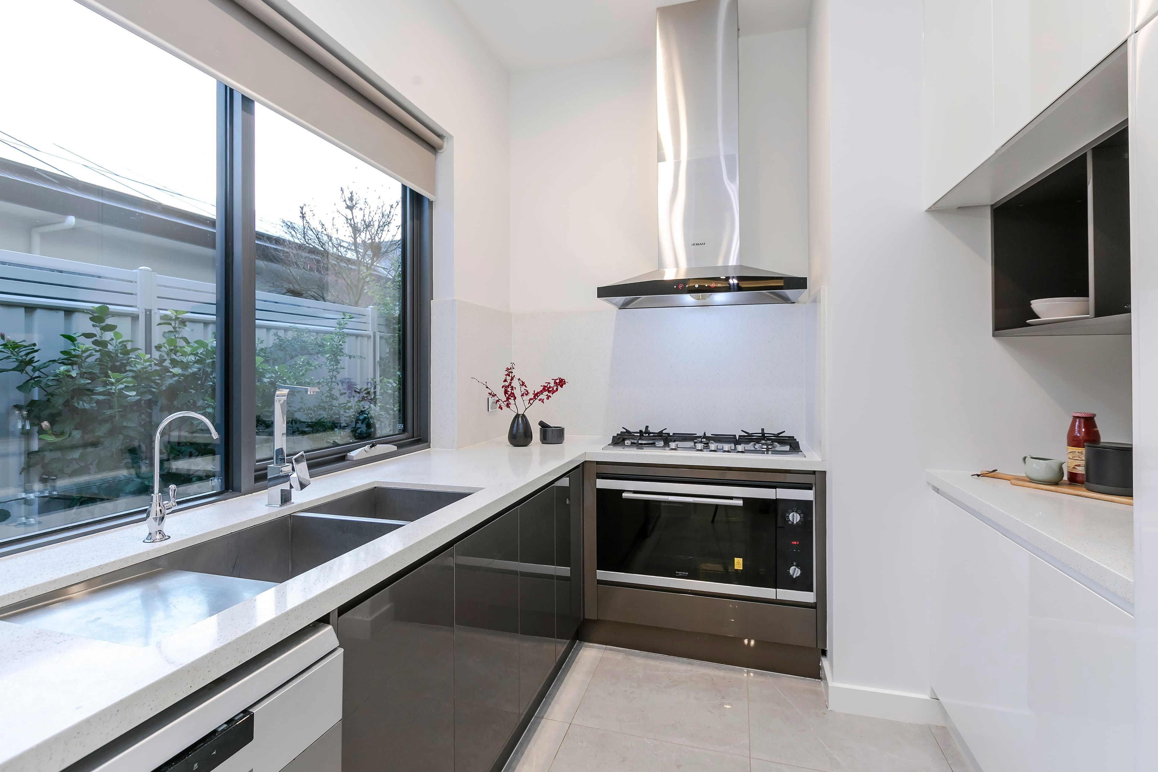 10A Leonore Avenue, Kensington Gardens SA 5068, Kensington Gardens - Thumbnail 8