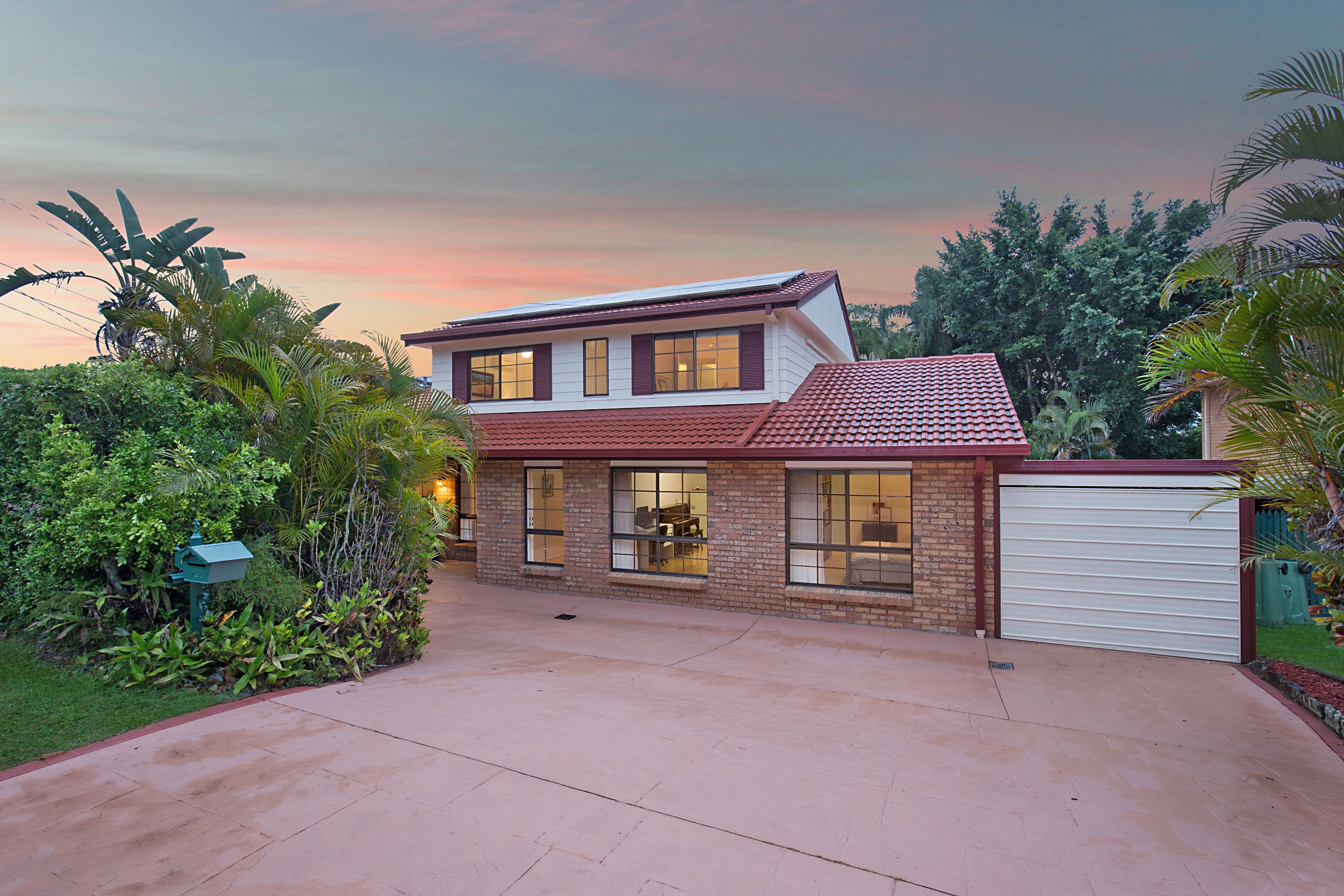 10 Bradley Street, Springwood QLD 4127, Springwood - Image 1