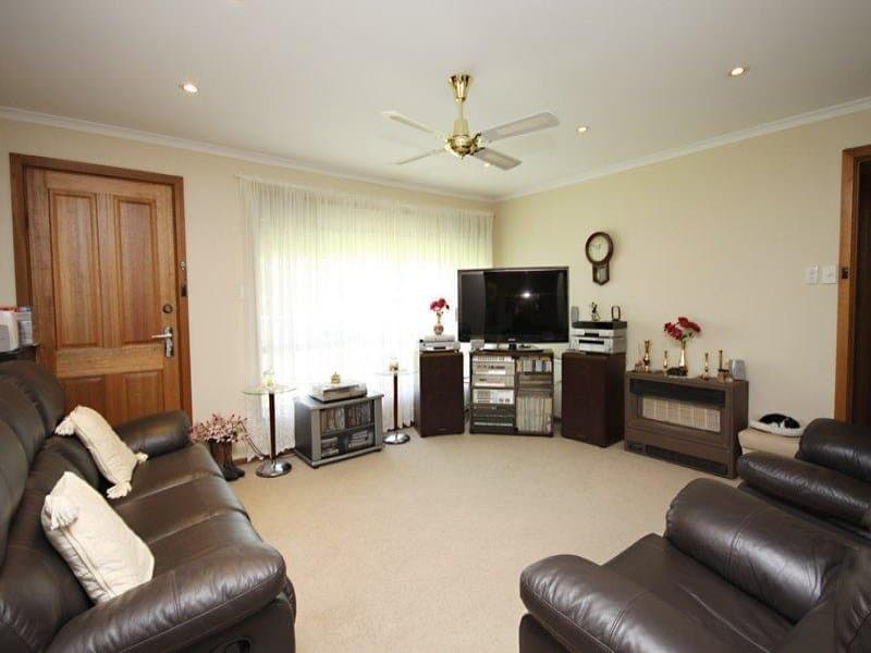 26 Frost Road, Salisbury - Thumbnail 3