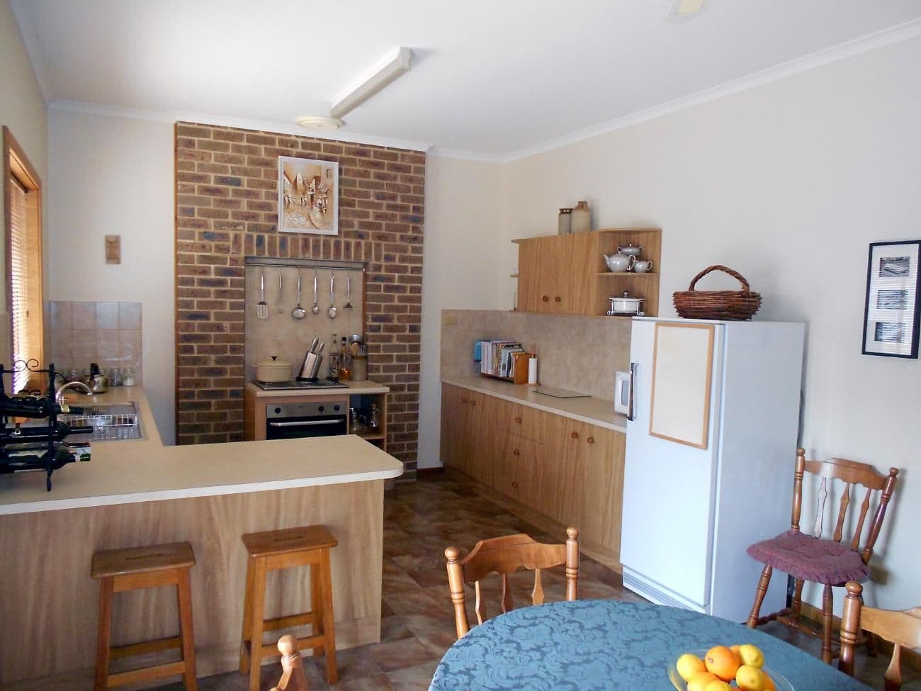 203 South Avenue, BORDERTOWN SA 5268, Bordertown - Thumbnail 3