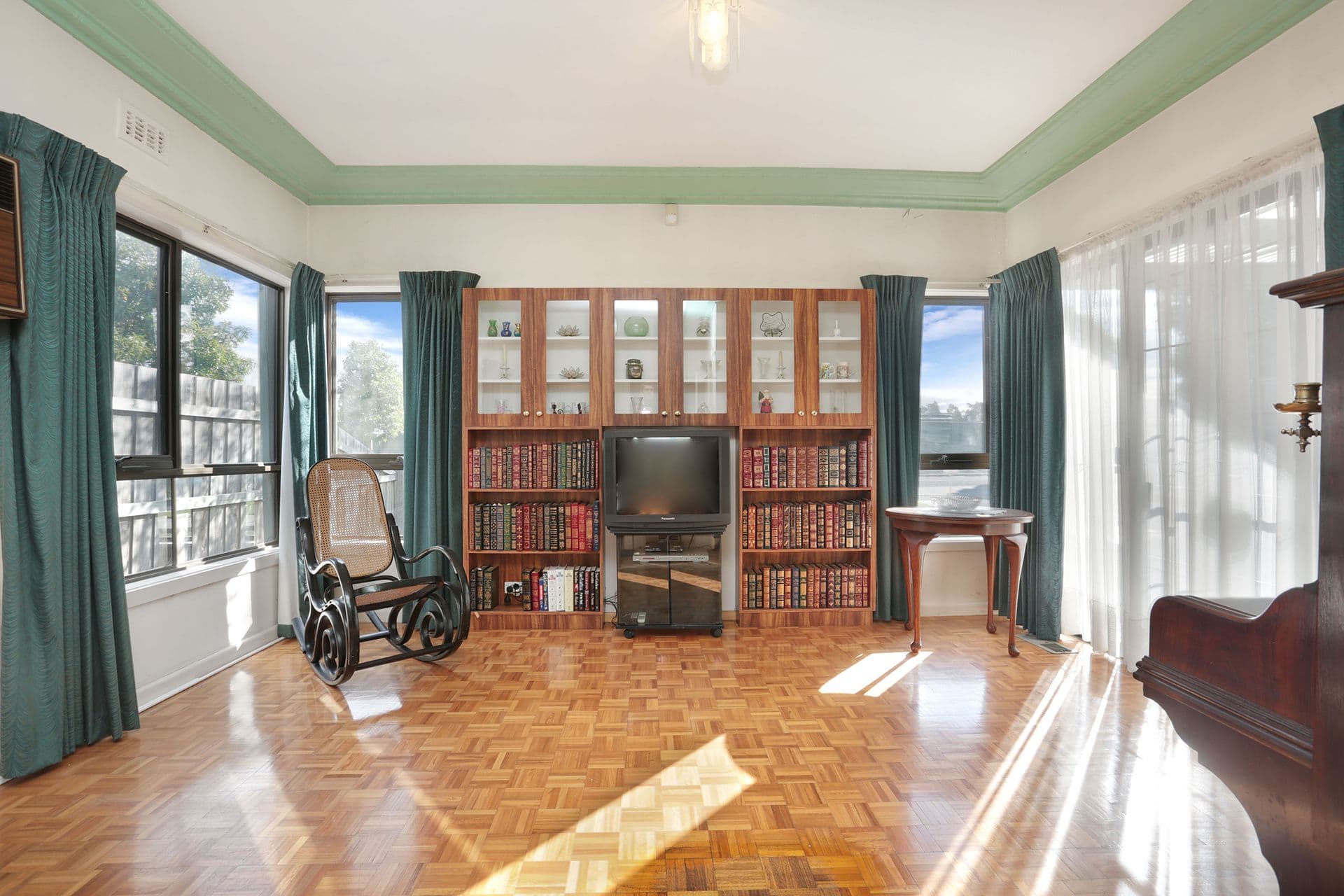 15 Richards Street, Yarraville VIC 3013, Yarraville - Thumbnail 2