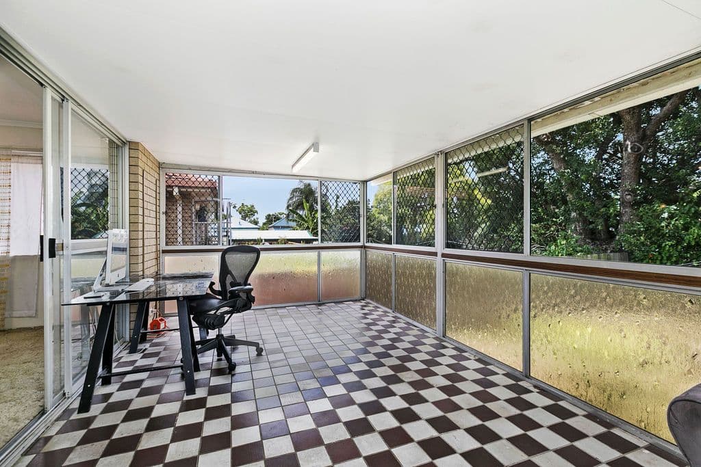 14 Earl Street, Greenslopes QLD 4120, Greenslopes - Thumbnail 2