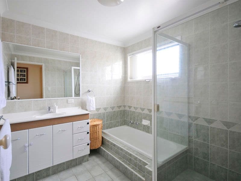 32 Dogwood Drive, PALM BEACH QLD 4221, Palm Beach - Thumbnail 6