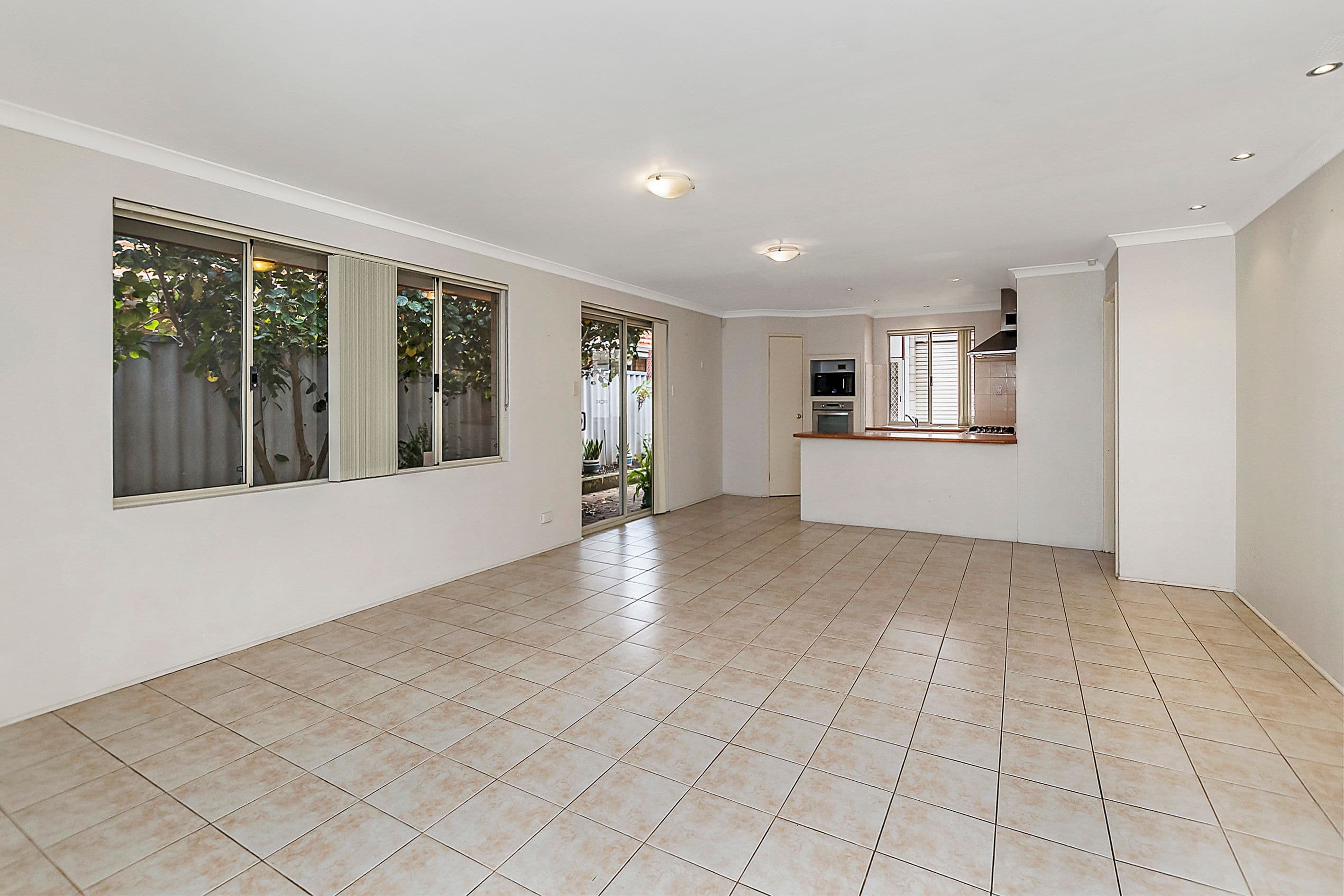 13 Montilla Crescent, Port Kennedy WA 6172, Port Kennedy - Thumbnail 3