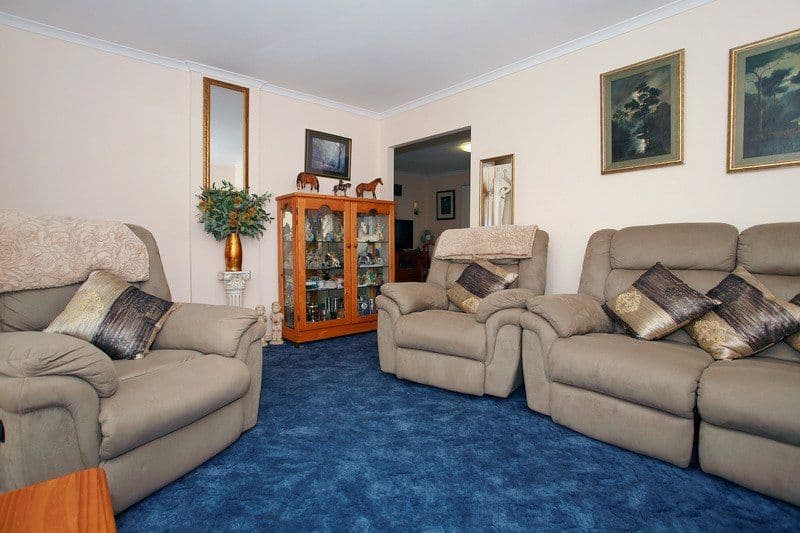 18 Masterton Place, CRANBOURNE VIC 3977, Cranbourne East - Thumbnail 5
