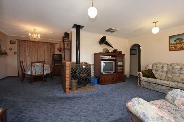4 Olive Court, PARAFIELD GARDENS SA 5107, Parafield Gardens - Thumbnail 3