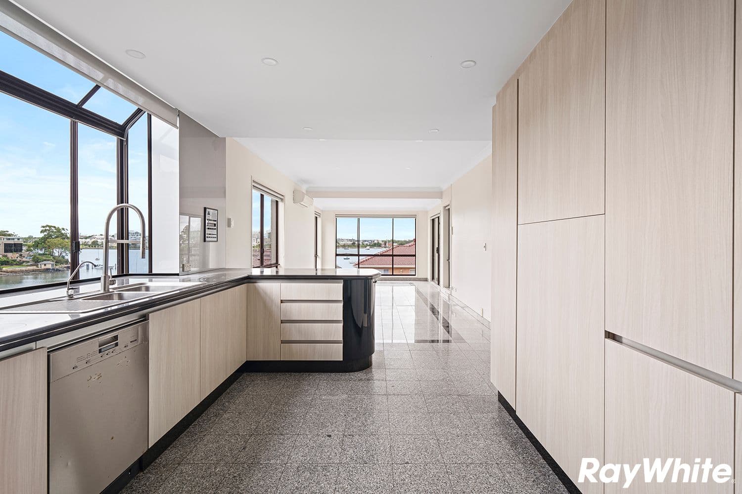 17 Beach Street, Tennyson Point NSW 2111, Tennyson Point - Thumbnail 6
