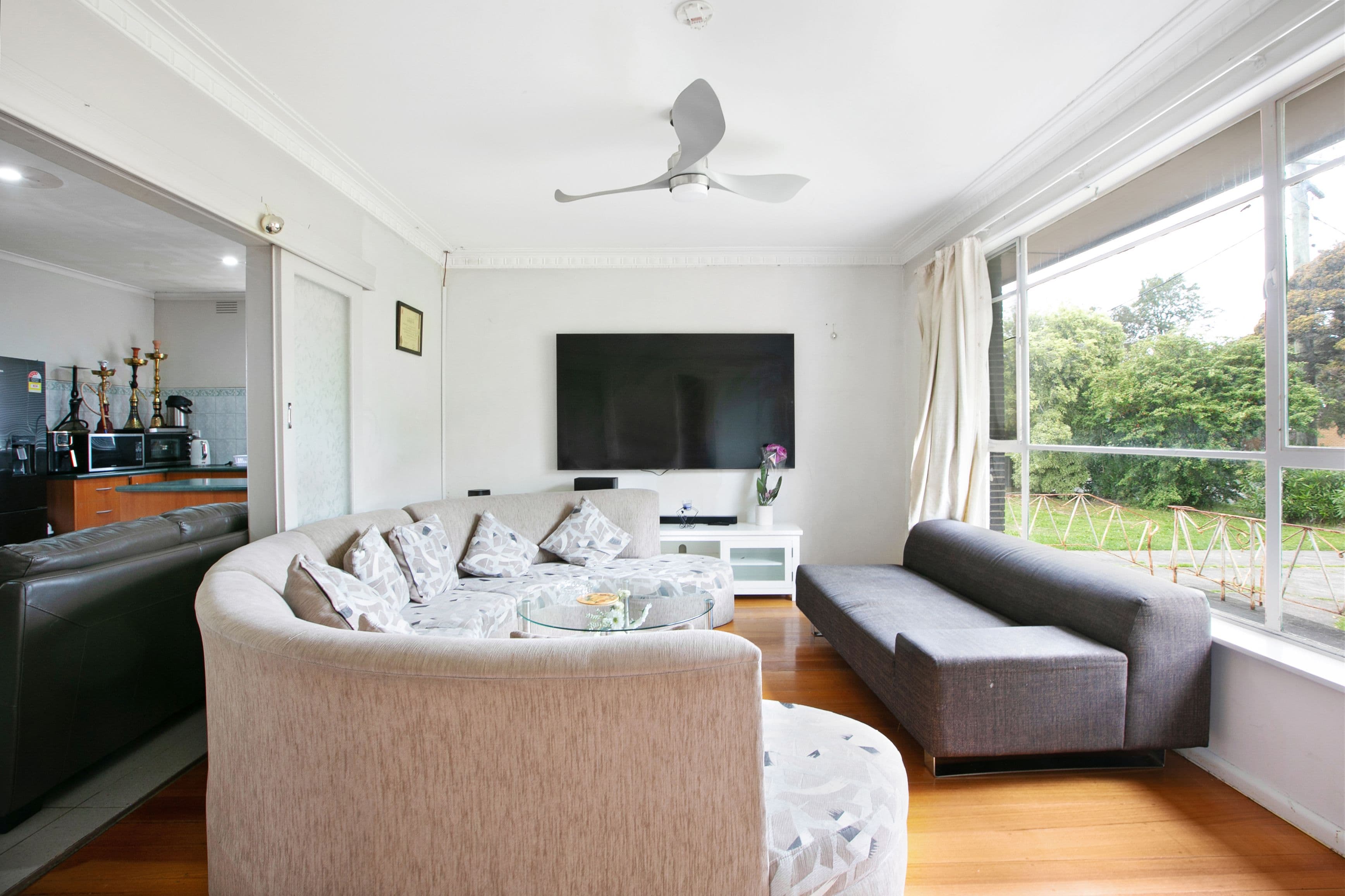 4 Dole Avenue, Reservoir VIC 3073, Reservoir - Thumbnail 2