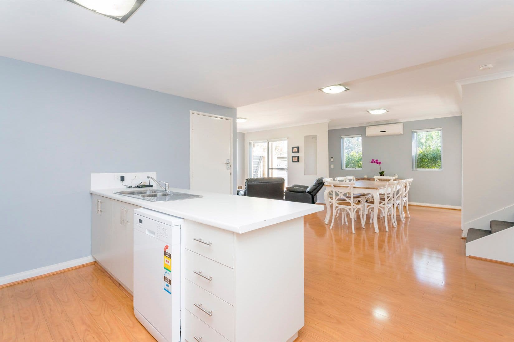 33 Kenwick Way, Balga WA 6061, Balga - Thumbnail 2