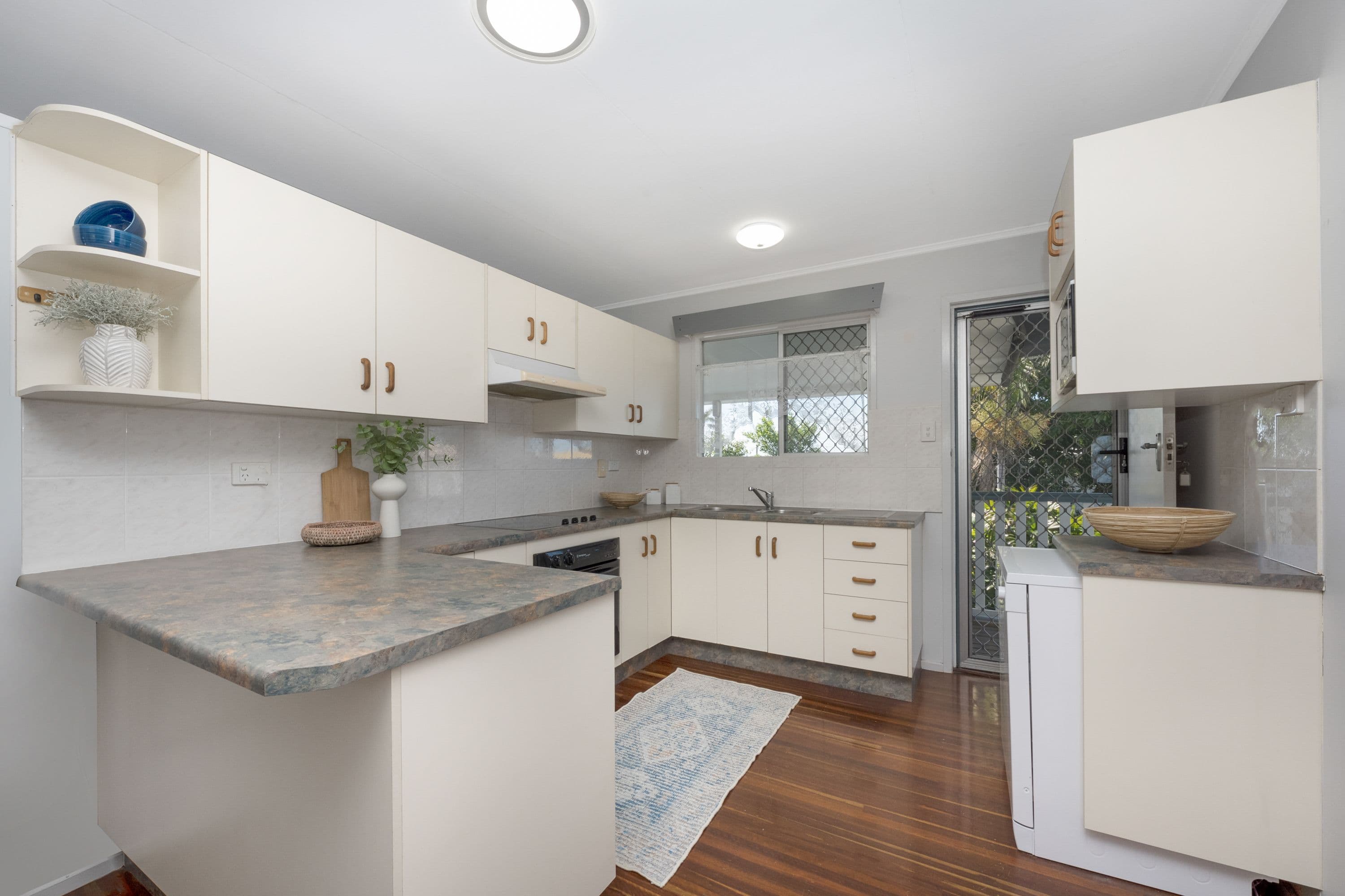 13 Lavarack Street, Mount Louisa QLD 4814, Mount Louisa - Thumbnail 6