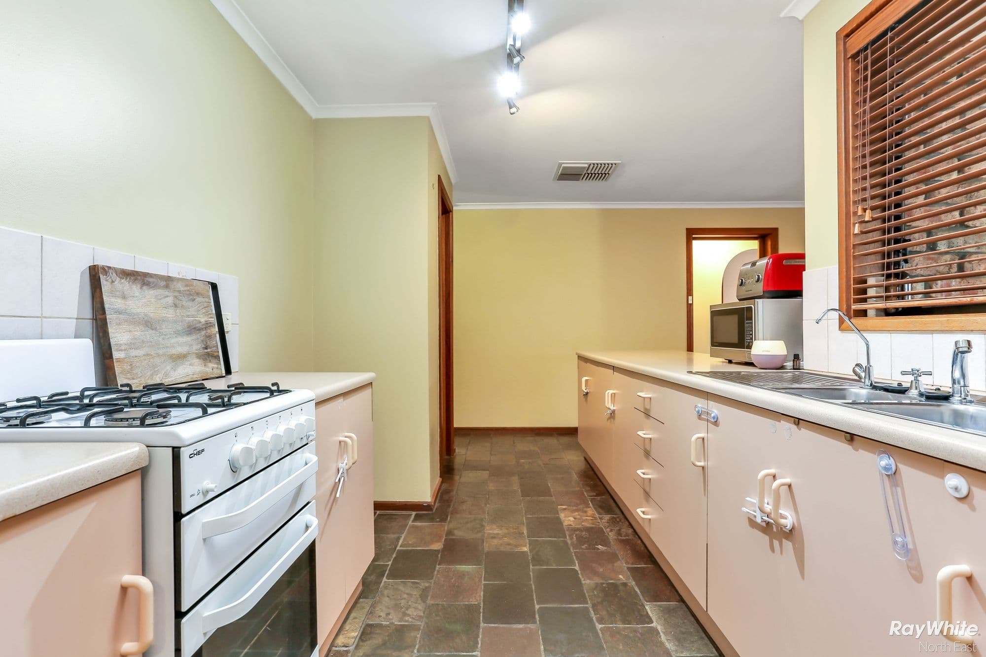 3 Carnation Court, Parafield Gardens SA 5107, Parafield Gardens - Thumbnail 3