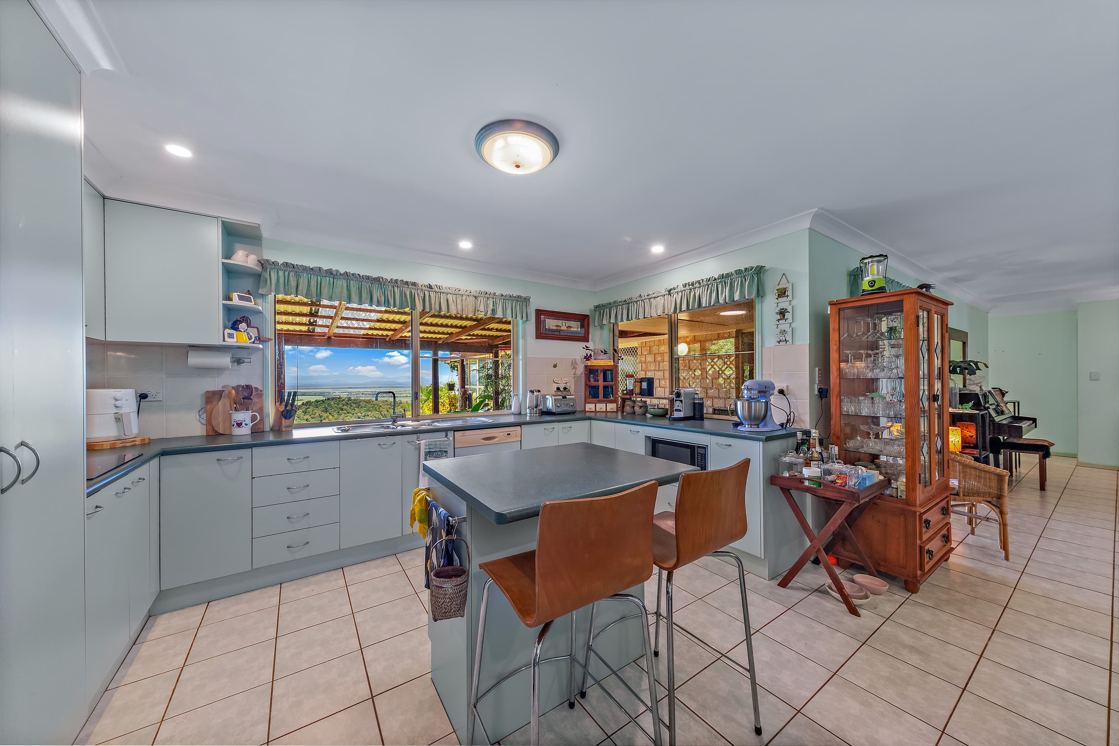 127 Camille Drive, Strathdickie QLD 4800, Strathdickie - Thumbnail 6