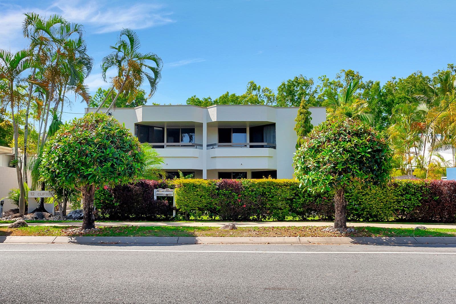 12 Clifton Road, Clifton Beach QLD 4879, Clifton Beach - Thumbnail 2