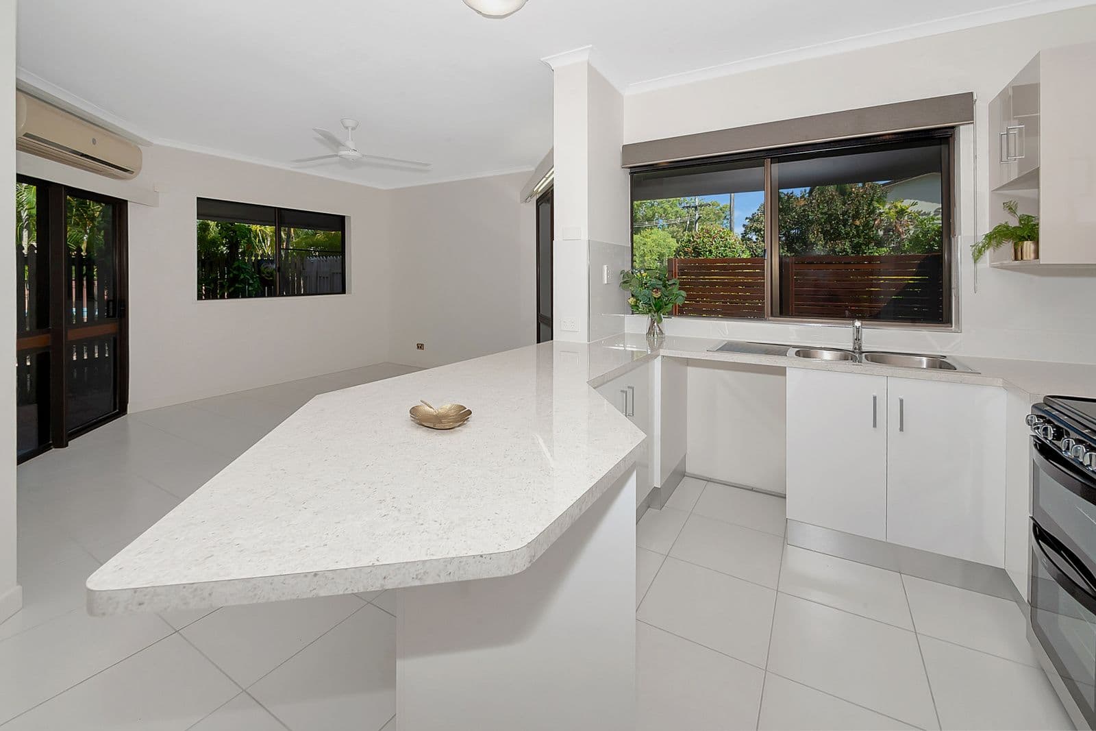 12 Clifton Road, Clifton Beach QLD 4879, Clifton Beach - Thumbnail 7