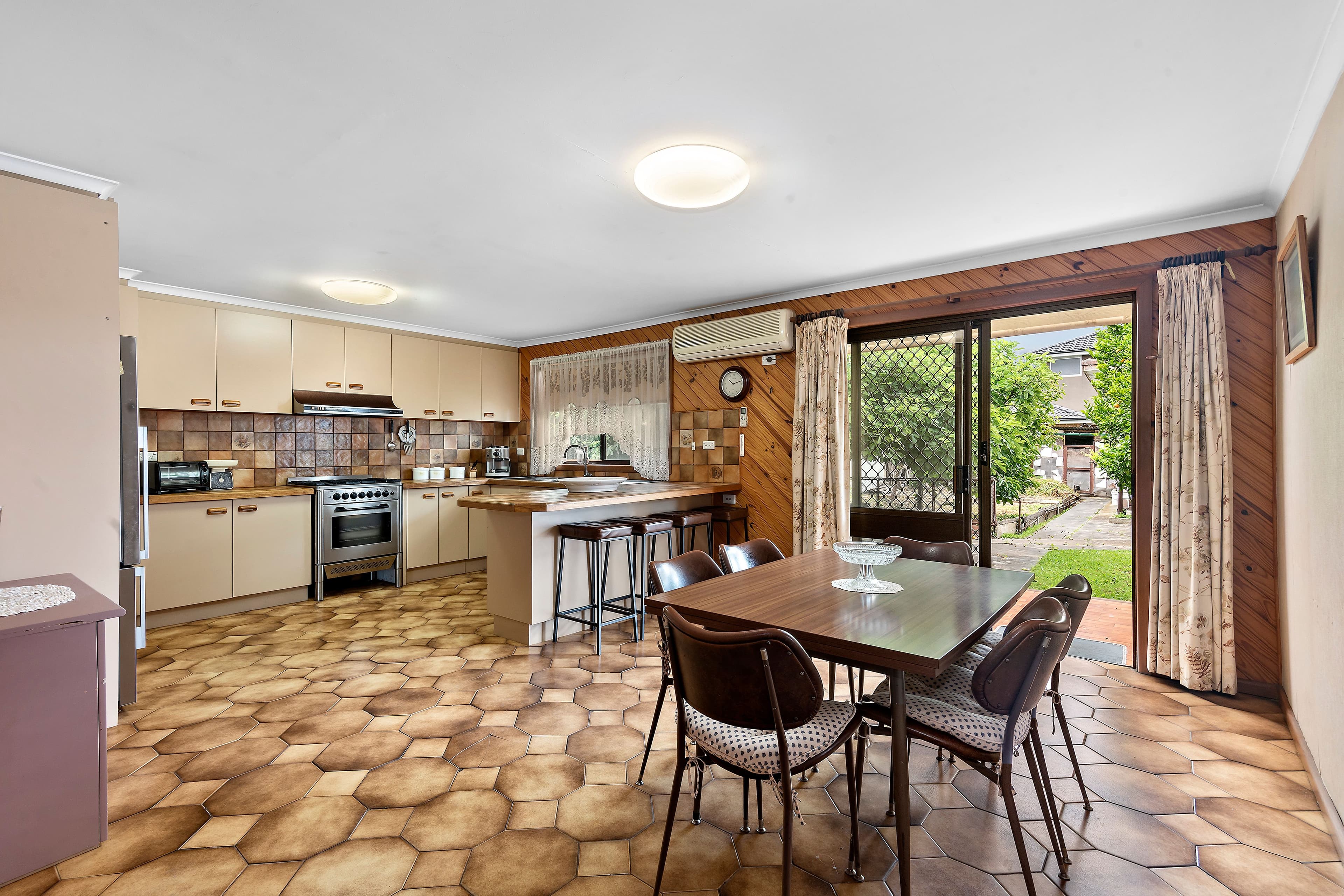 13 Eva Street, Clayton VIC 3168, Clayton - Thumbnail 6