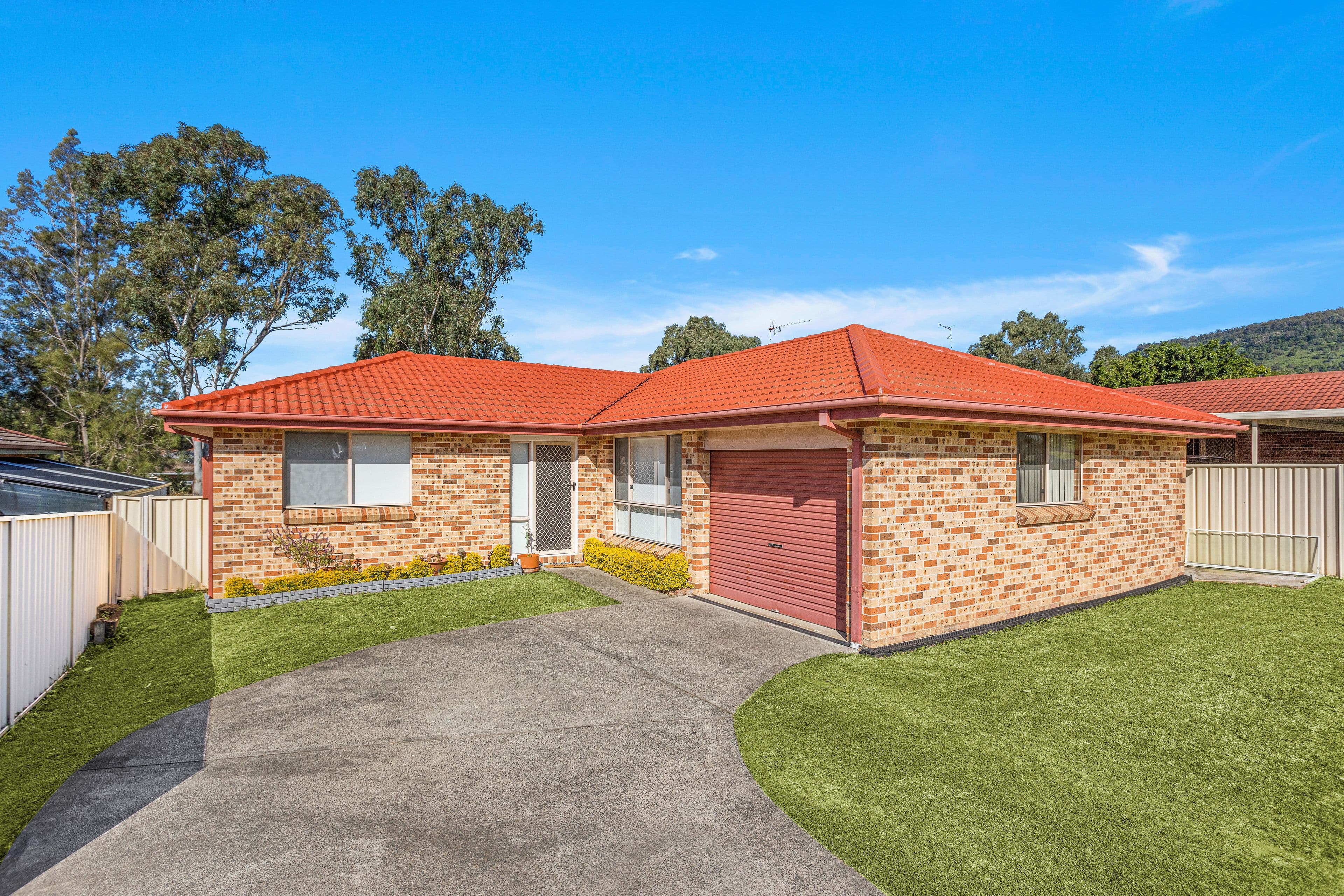 33 Gloucester Circuit, Albion Park NSW 2527, Albion Park - Thumbnail 2