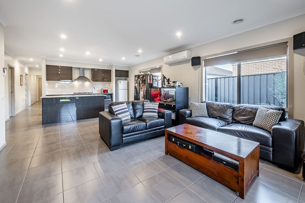 22 Tilia Drive, Cranbourne North VIC 3977, Cranbourne North - Thumbnail 4