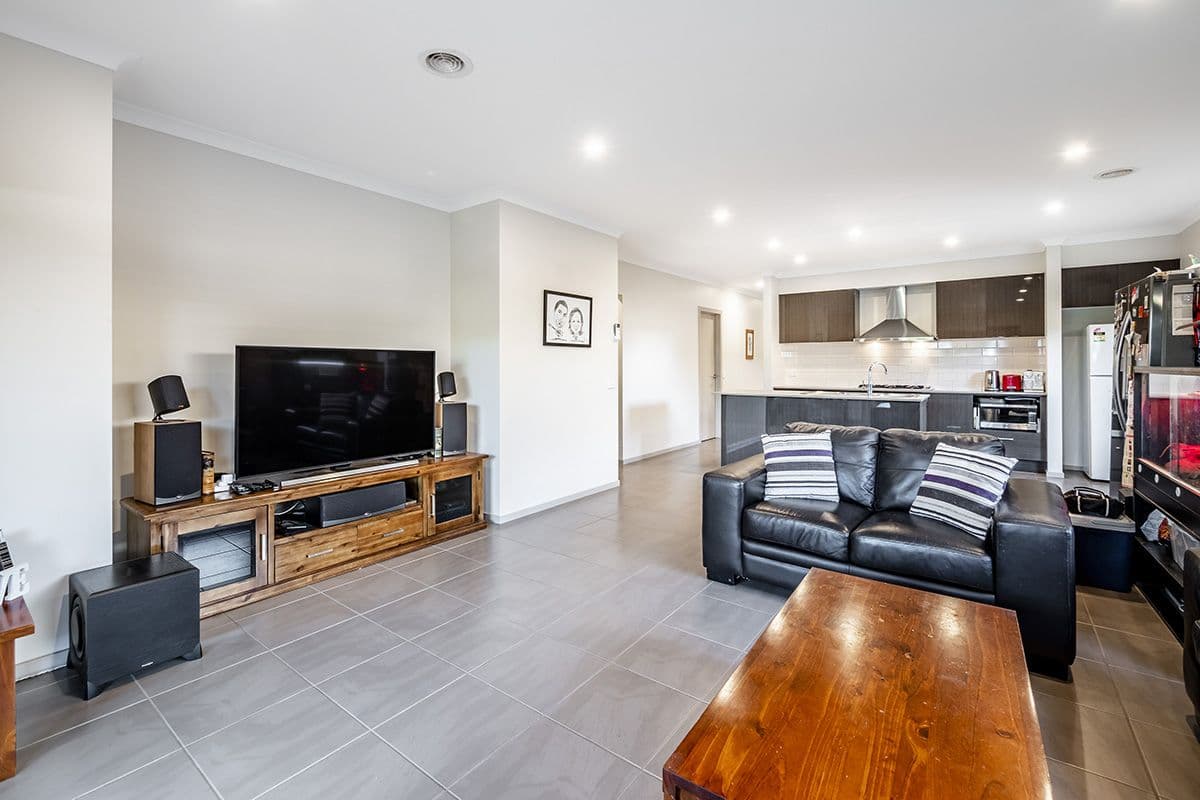 22 Tilia Drive, Cranbourne North VIC 3977, Cranbourne North - Thumbnail 8