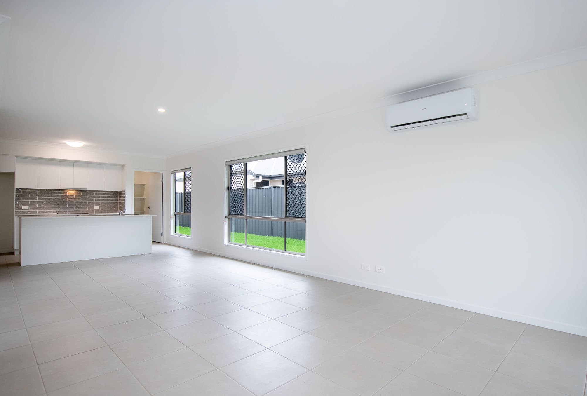 30 Sutherland Street, Gleneagle QLD 4285, Gleneagle - Thumbnail 7