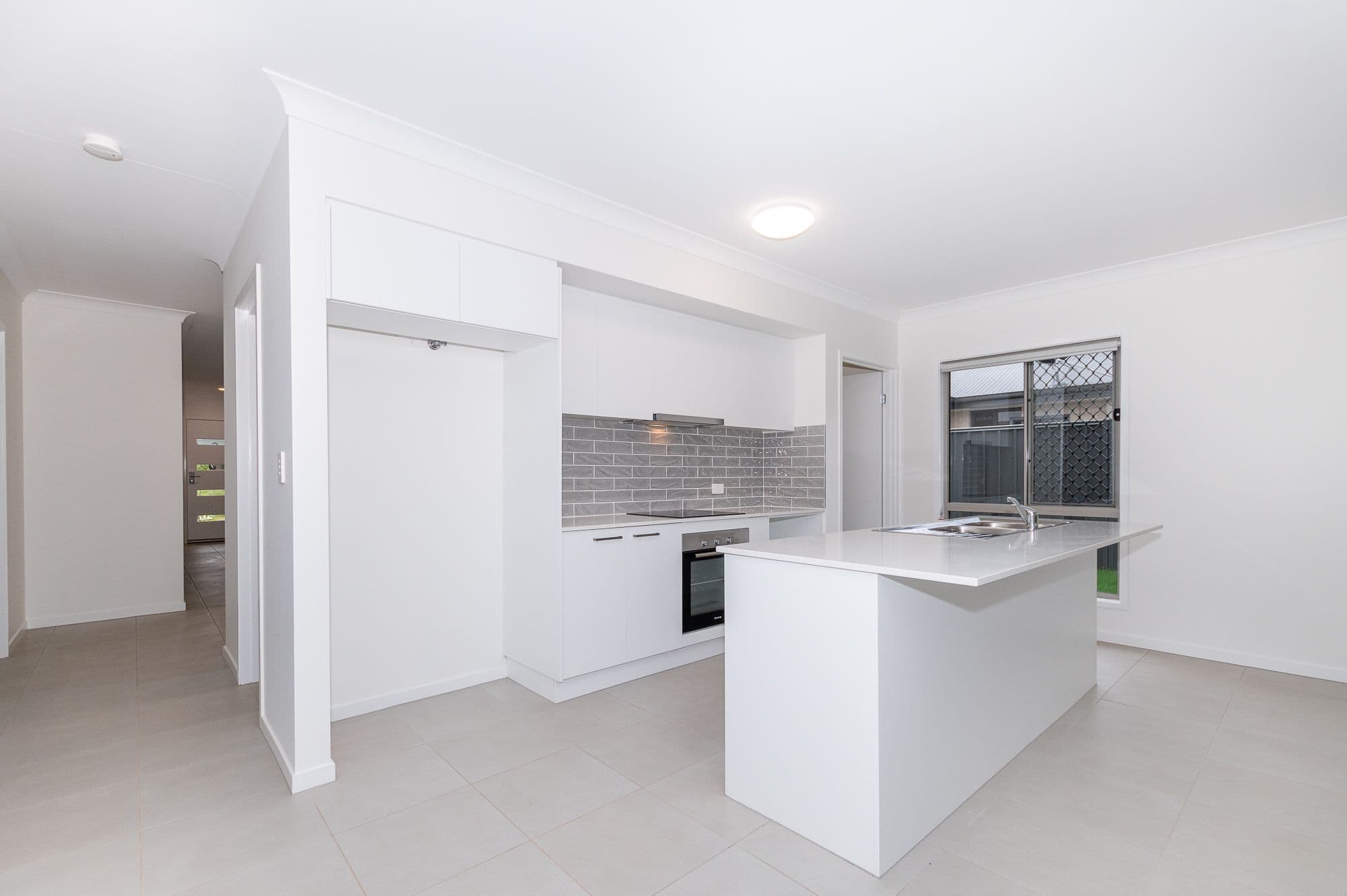 30 Sutherland Street, Gleneagle QLD 4285, Gleneagle - Thumbnail 8