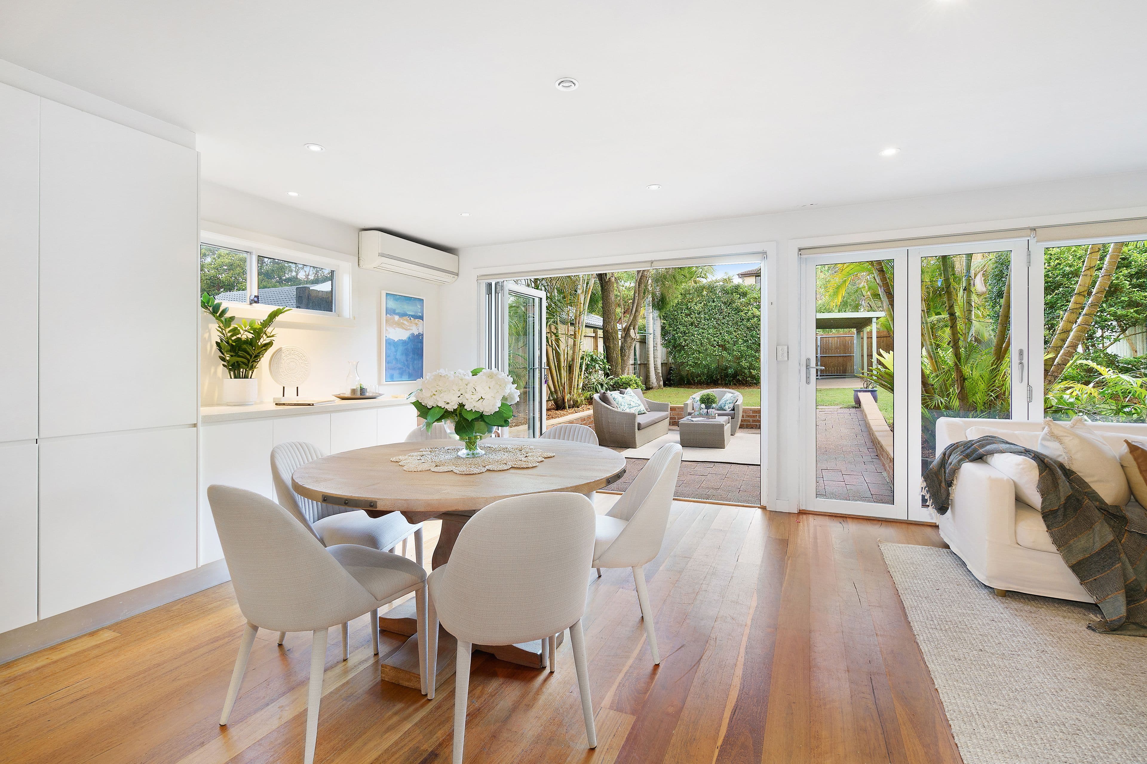 16 Surfers Parade, Freshwater NSW 2096, Freshwater - Thumbnail 2