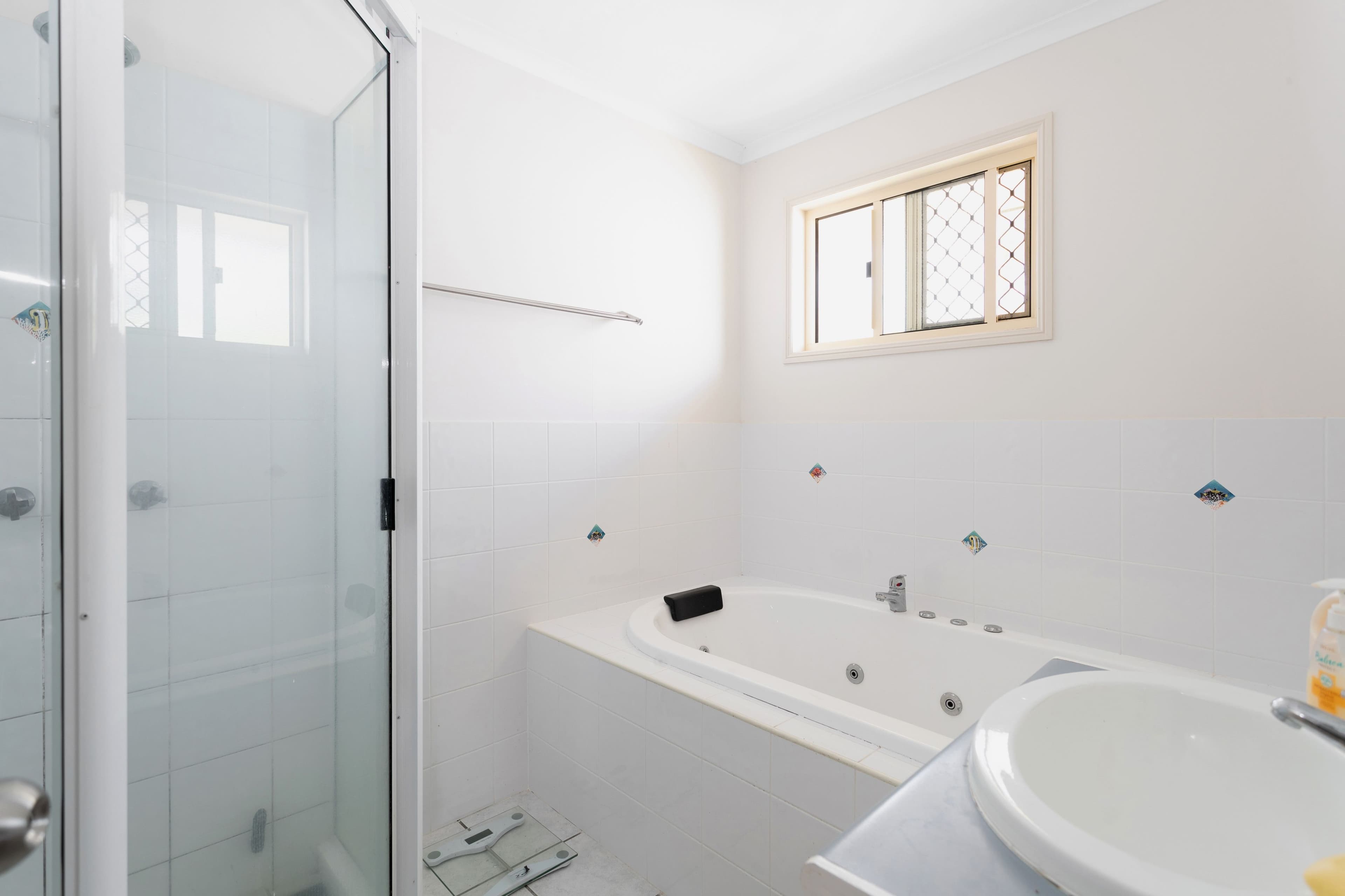 9 Alison Street, Slade Point QLD 4740, Slade Point - Thumbnail 3