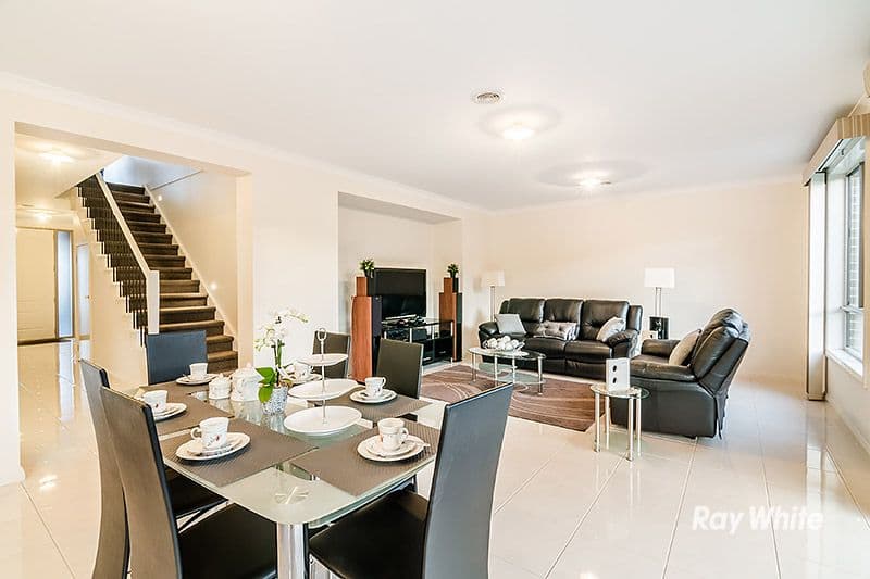 4 Cloverbank Drive, Cranbourne East VIC 3977, Cranbourne East - Thumbnail 8