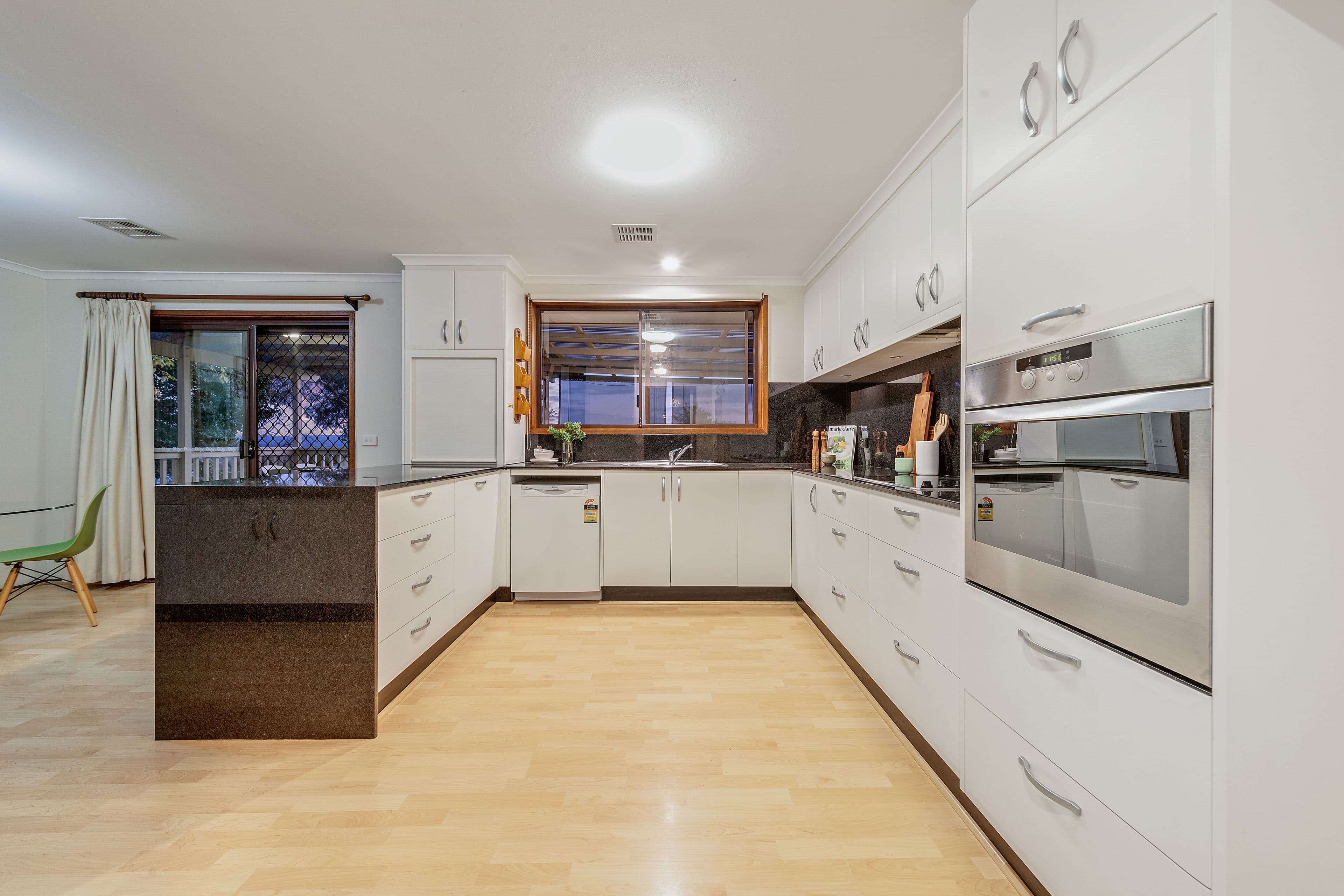 7 Hooke Place, Charnwood ACT 2615, Charnwood - Thumbnail 2