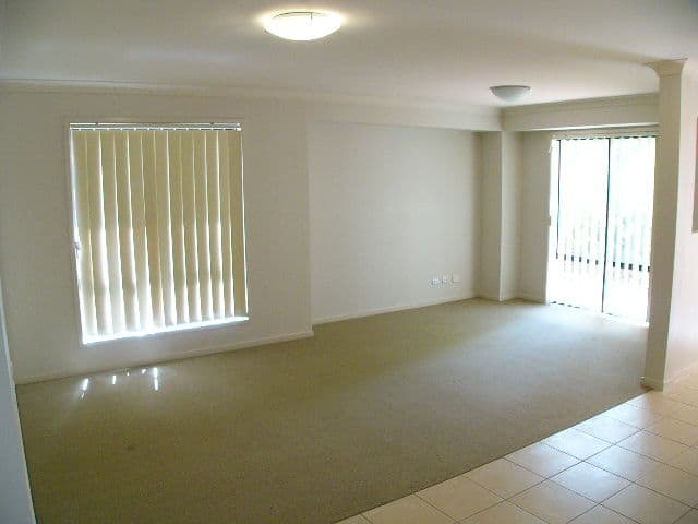 62 Williams Street, WAKERLEY QLD 4154, Wakerley - Thumbnail 2