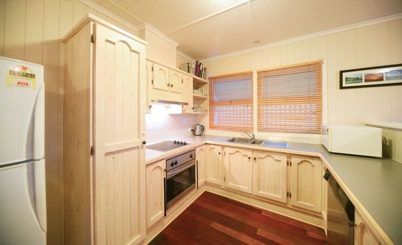 24 Montfort Street, CANNON HILL QLD 4170, Cannon Hill - Thumbnail 4