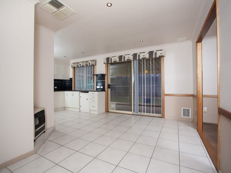 50 Bagalowie Crescent, Smithfield - Thumbnail 4