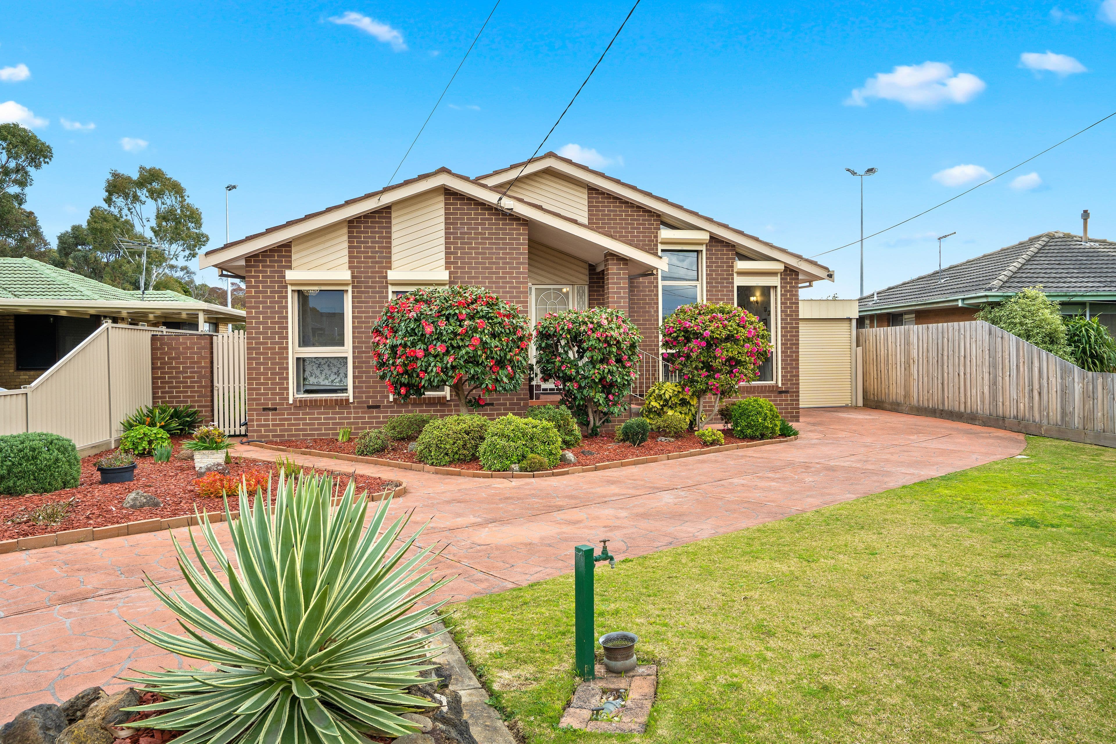 5 Sandhurst Crescent, Bundoora VIC 3083, Bundoora - Thumbnail 3