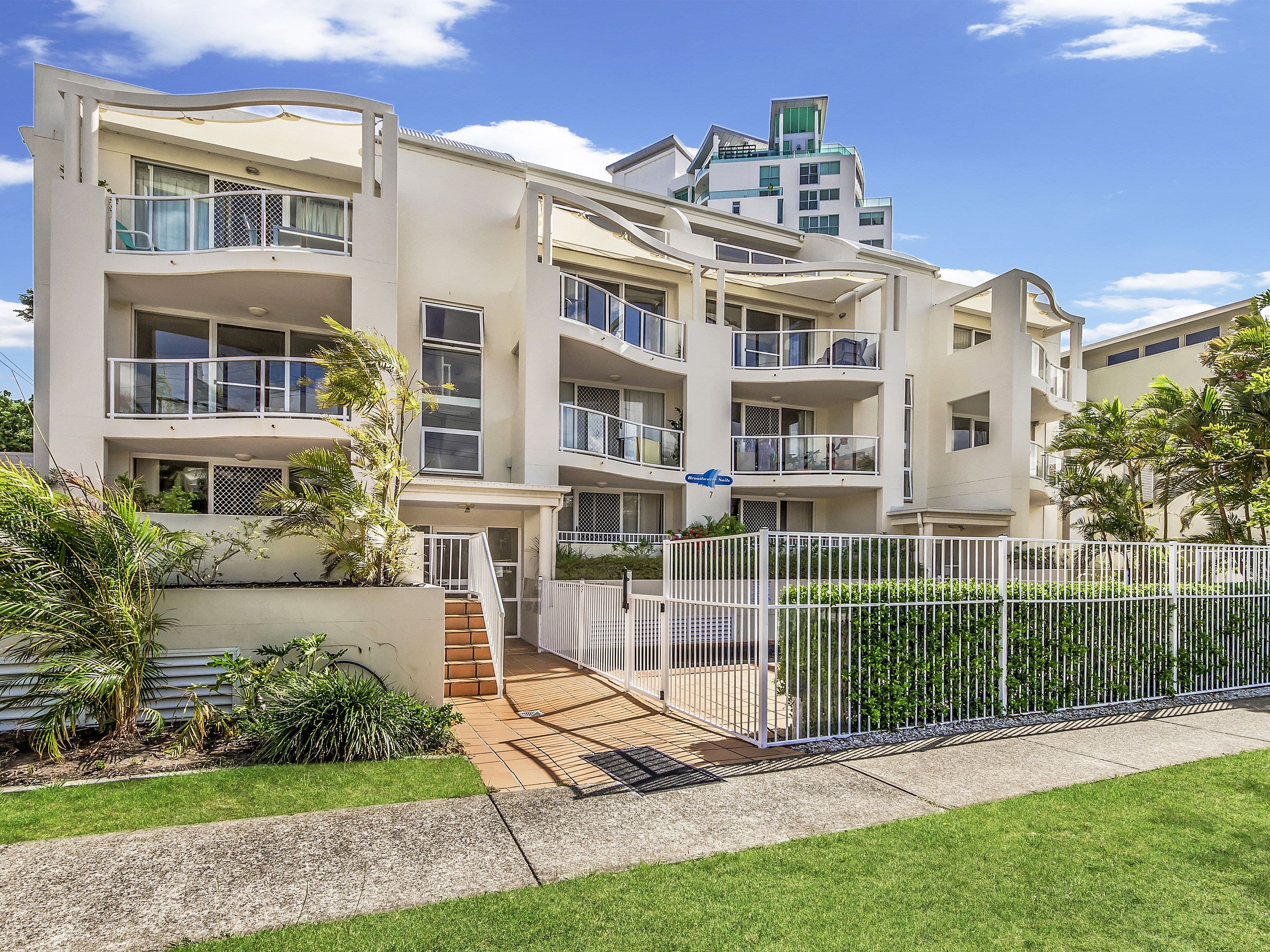 7 Whiting Street, Labrador QLD 4215, Labrador - Image 1