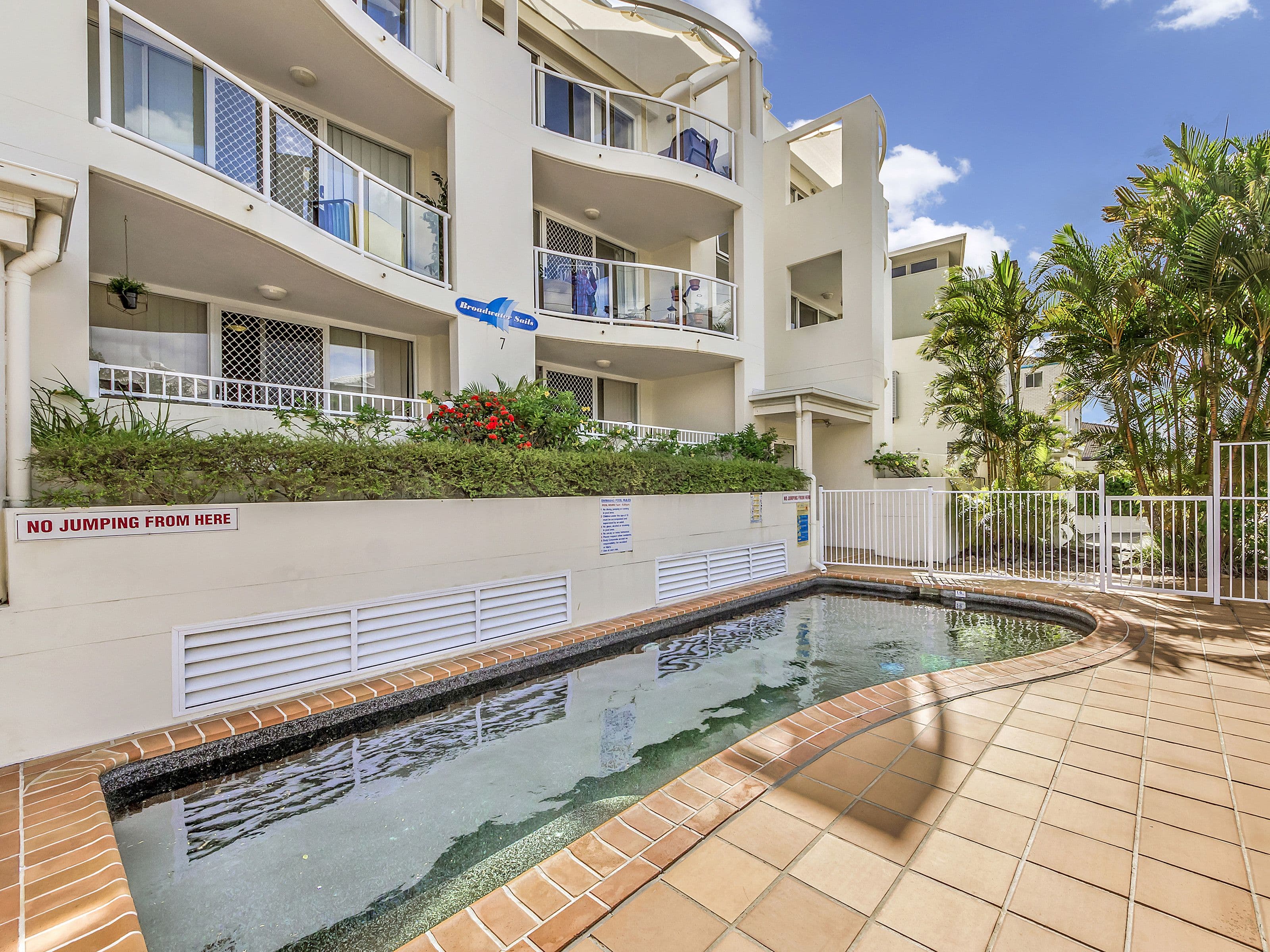 7 Whiting Street, Labrador QLD 4215, Labrador - Thumbnail 2
