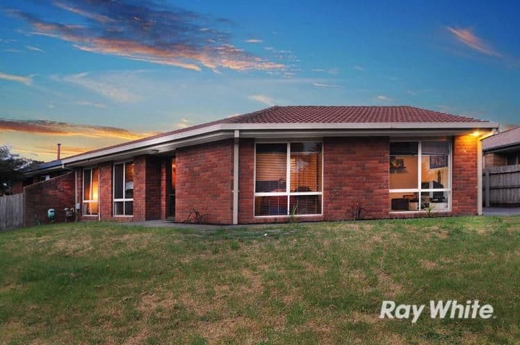 22 Hoysted Avenue, Cranbourne North VIC 3977, Cranbourne North - Image 1