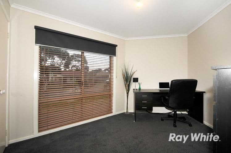 22 Hoysted Avenue, Cranbourne North VIC 3977, Cranbourne North - Thumbnail 7