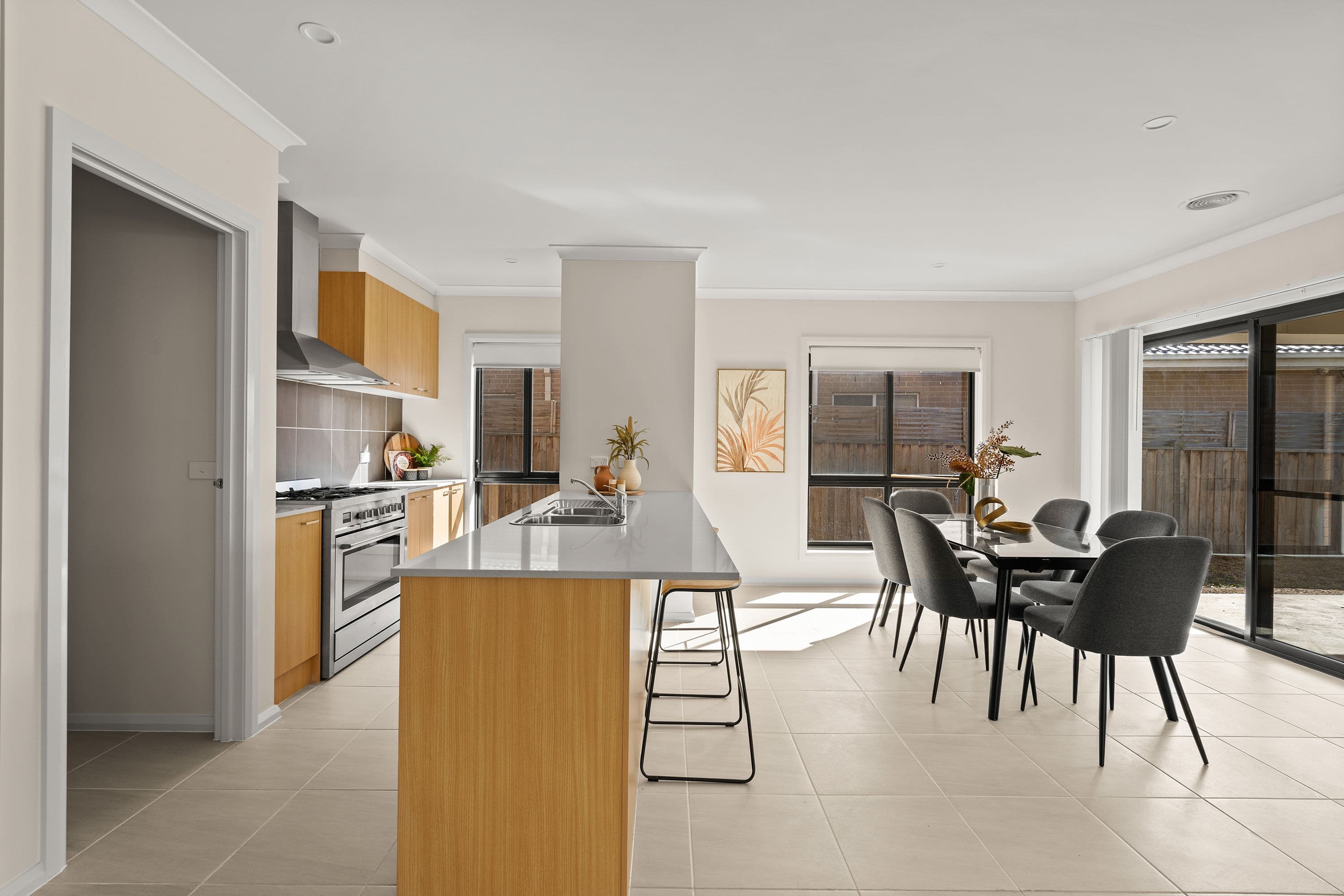23 Rhode Island Close, Point Cook VIC 3030, Point Cook - Thumbnail 2