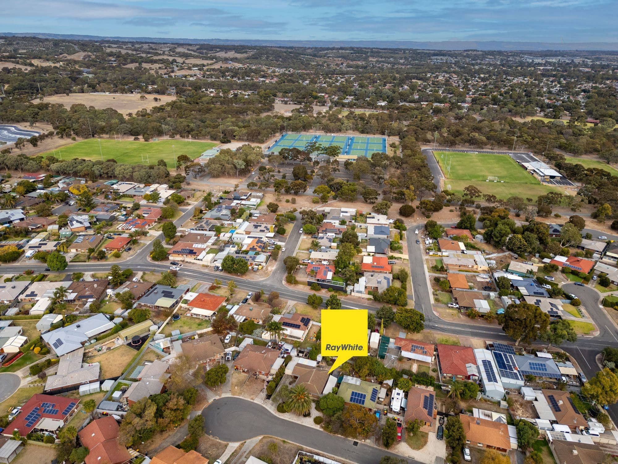54 Parramatta Drive, Morphett Vale SA 5162, Morphett Vale - Thumbnail 4
